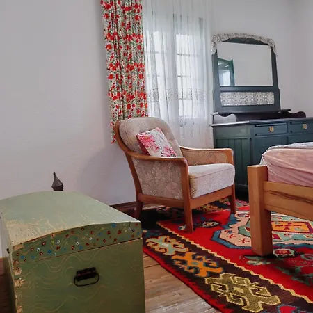 House In The Middle Of A Quiet Bosnian Village 公寓 福伊尼察