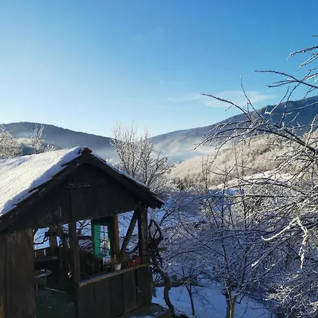 公寓 House In The Middle Of A Quiet Bosnian Village *